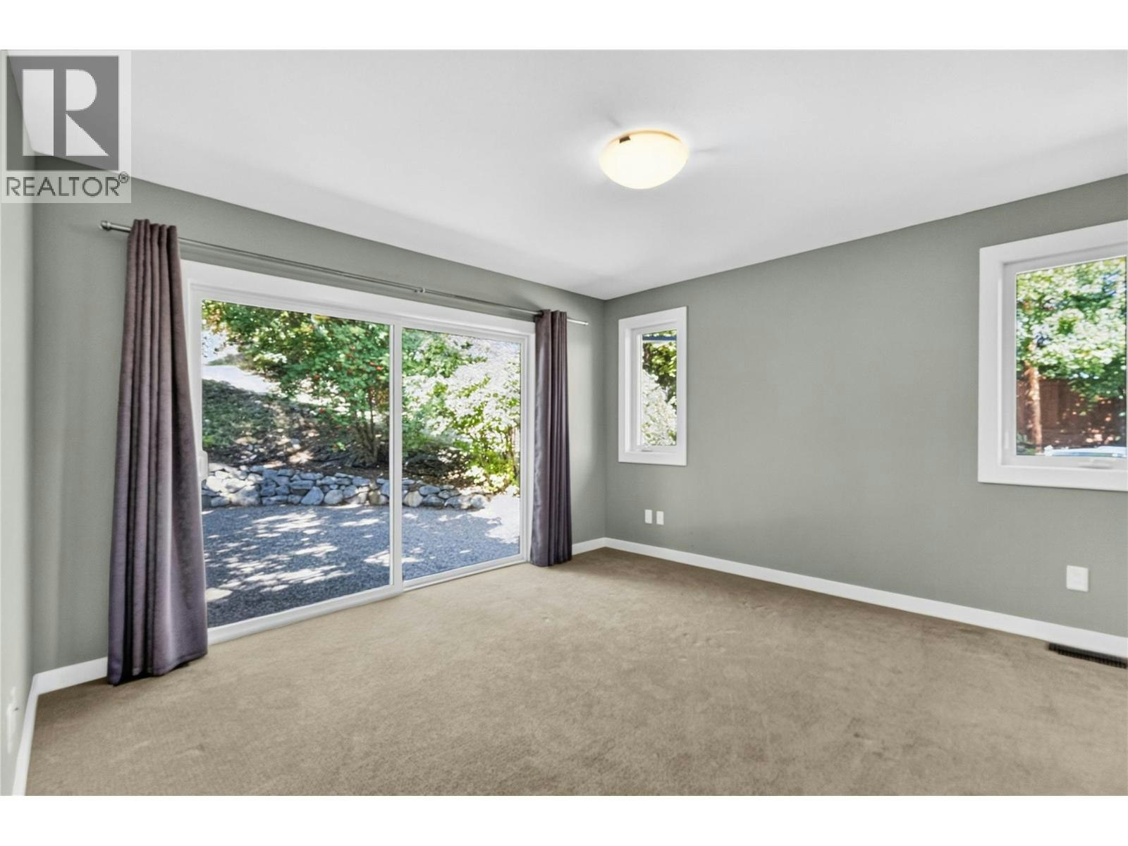 220 West Bench Drive, Penticton, BC, V2A 8X8 - 21
