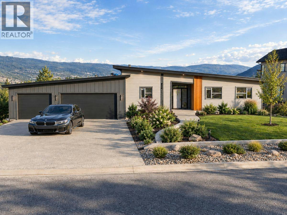 17587 Sanborn Street, Summerland, BC, V0H 1Z3