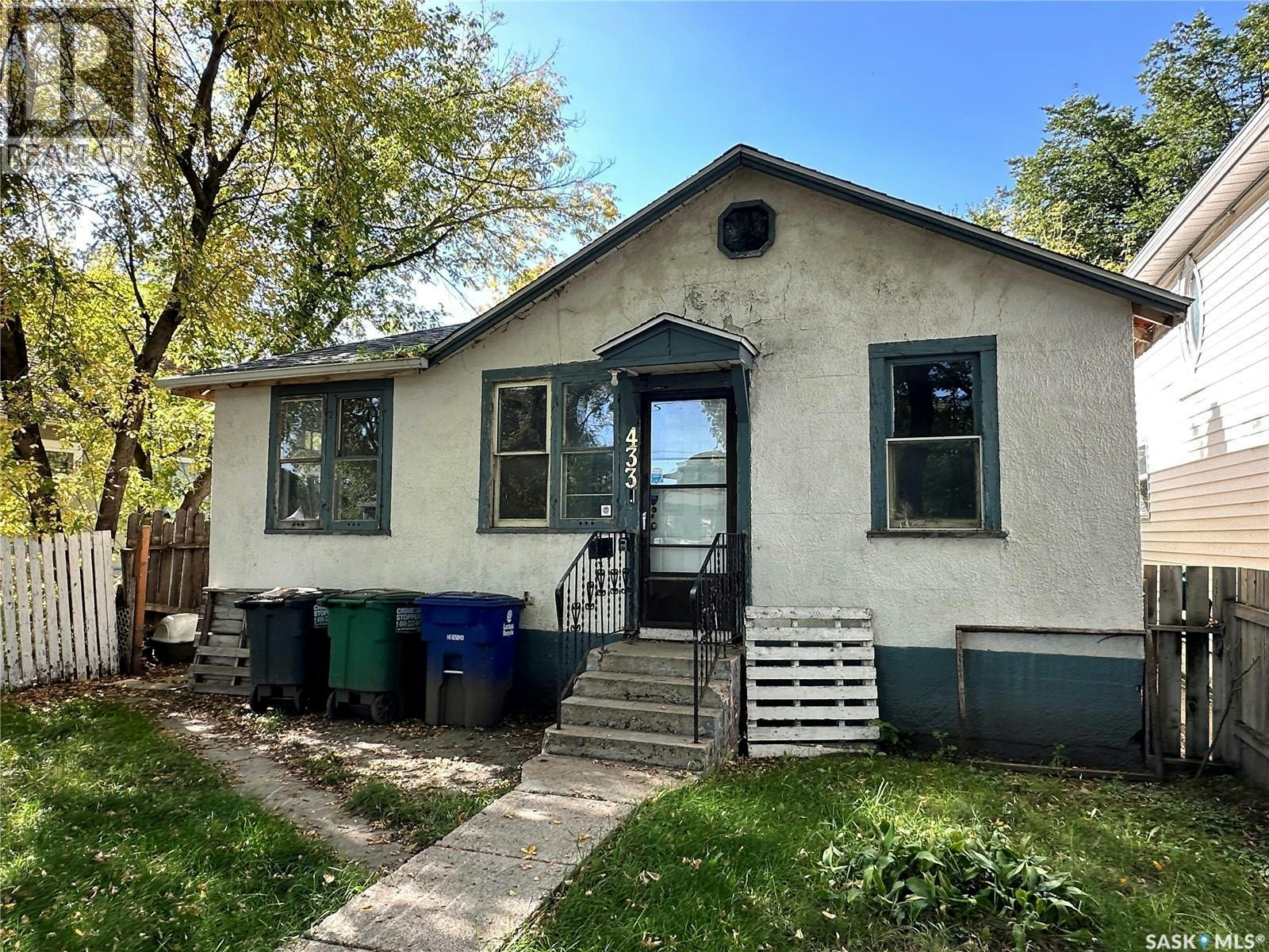 433 I Avenue S, Saskatoon, SK, S7M 1Y3