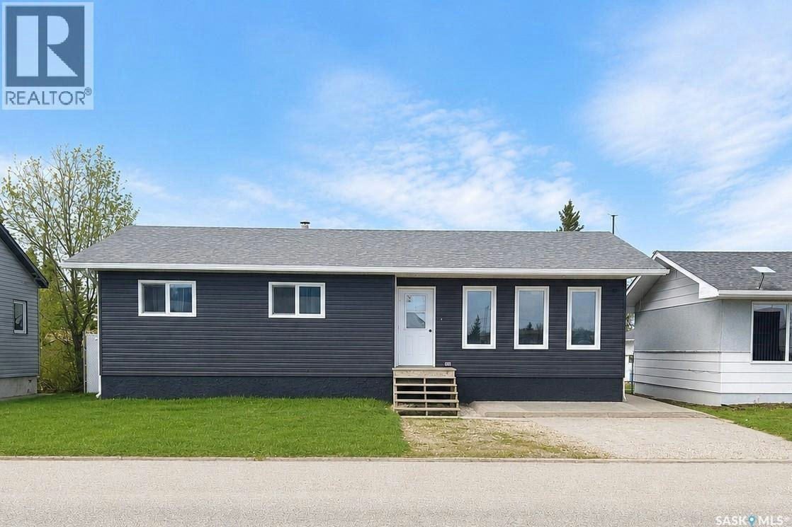 204 Railway Avenue W, Shellbrook, SK, S0J 2E0