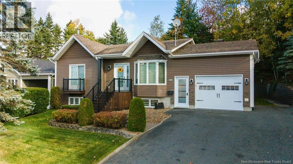 56 Des Gouverneurs Street, Edmundston, NB, E3V 4H5