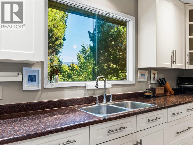 583 Mcleish Road, Vernon, BC, V1B 3H5 - 12