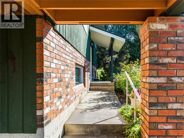 583 Mcleish Road, Vernon, BC, V1B 3H5 - 3