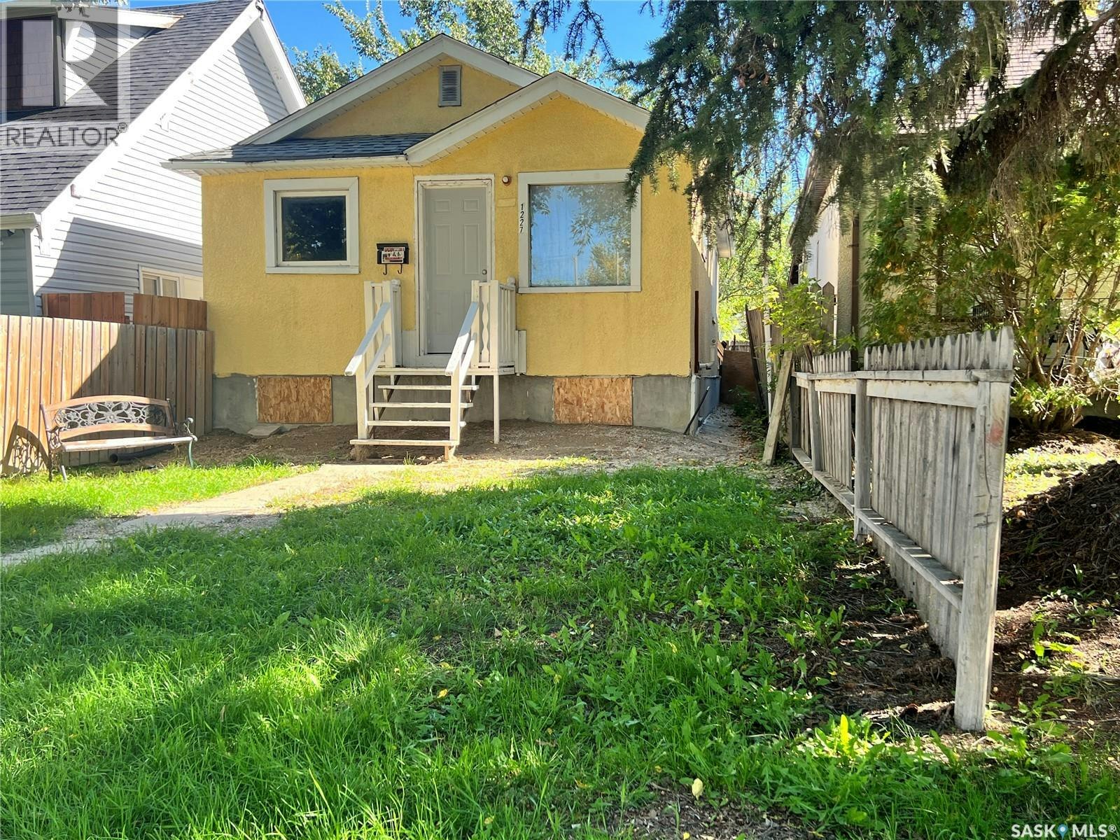 1227 Wascana Street, Regina, SK, S4T 4J2