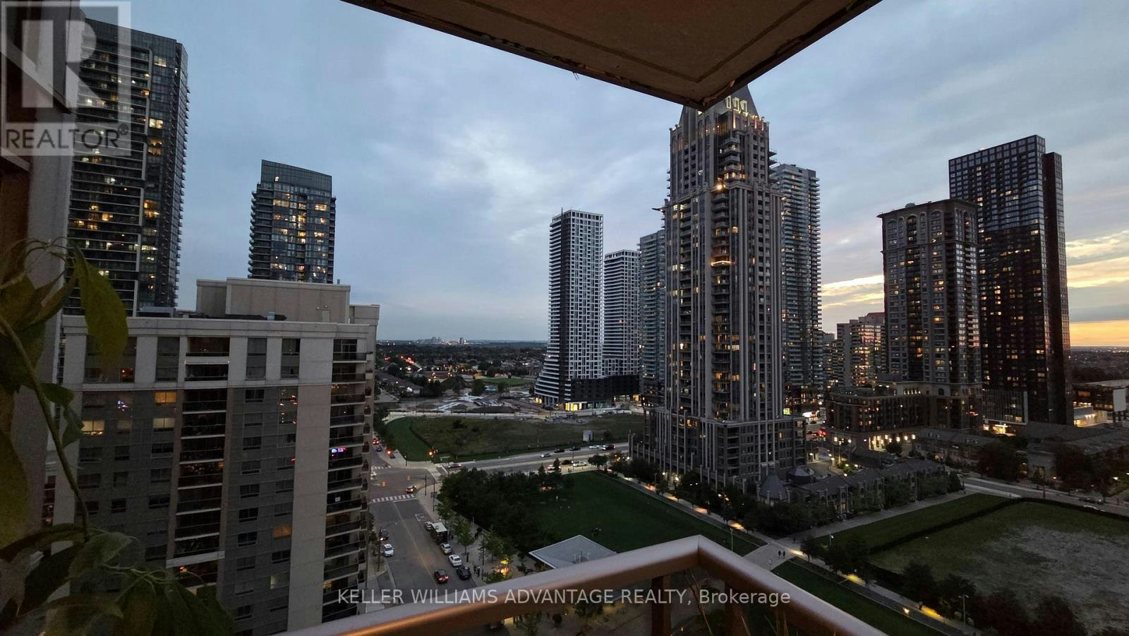 1805-4090 Living Arts Drive, Mississauga, ON, L5B 4M8