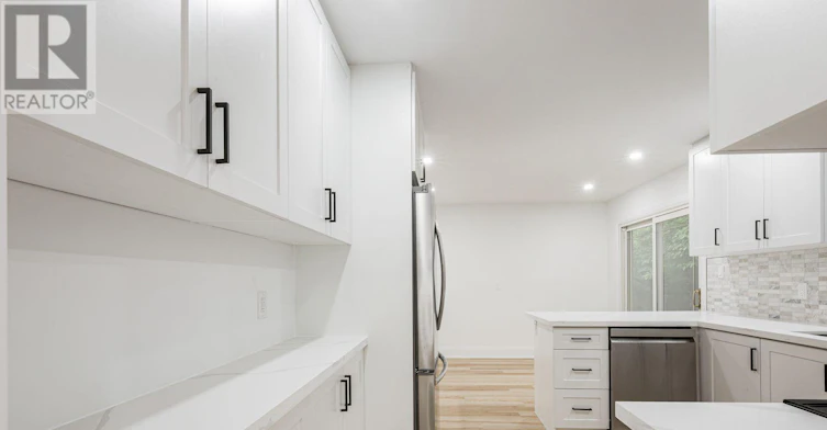 2104 Mississauga Road, Mississauga, ON, L5H 2K6 - 10