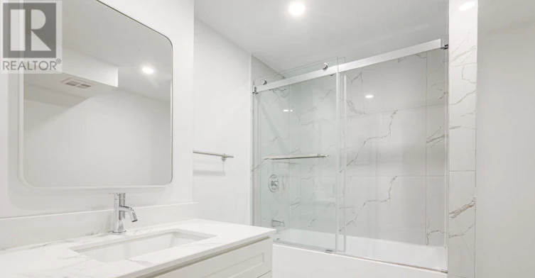 2104 Mississauga Road, Mississauga, ON, L5H 2K6 - 40