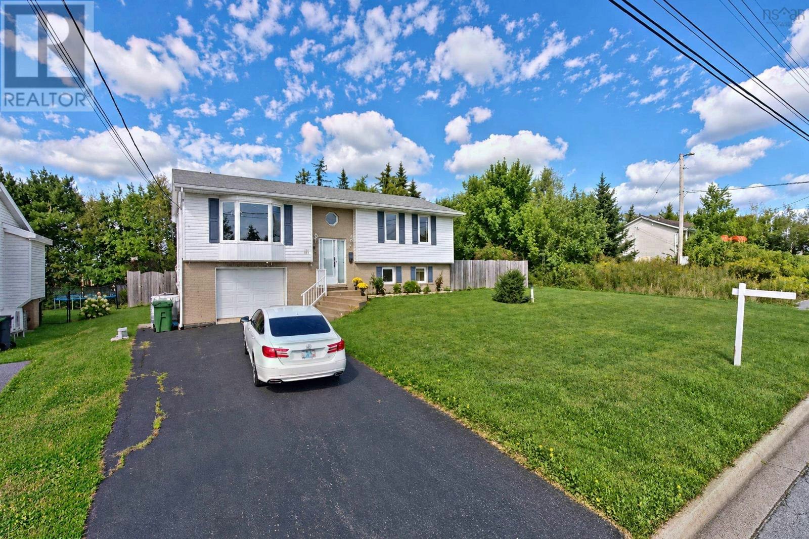 111 Shrewsbury Road, Dartmouth, NS, B2V 2R6