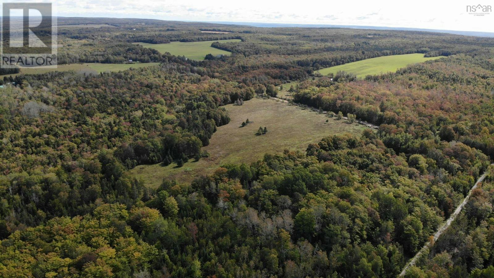415 Base Line East, Harbourville, NS, B0P 1E0