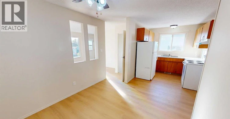 12124 95a Street, Grande Prairie, AB, T8V 5C5 - 4