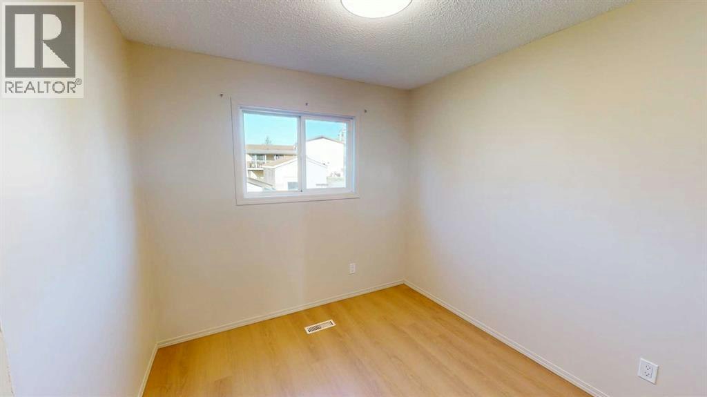 12124 95a Street, Grande Prairie, AB, T8V 5C5 - 10