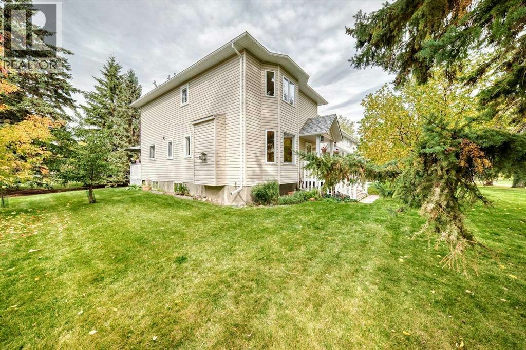 555 Killarney Glen Court SW, Calgary, AB, T3E 7H4