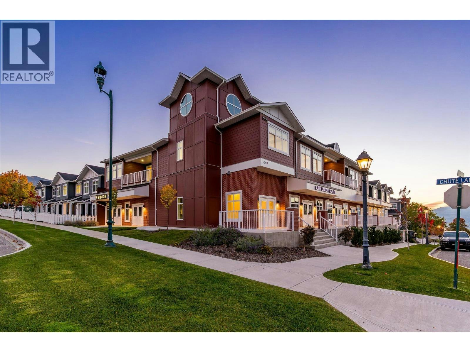 204-5300 Main Street, Kelowna, BC, V1W 0C1 - 2