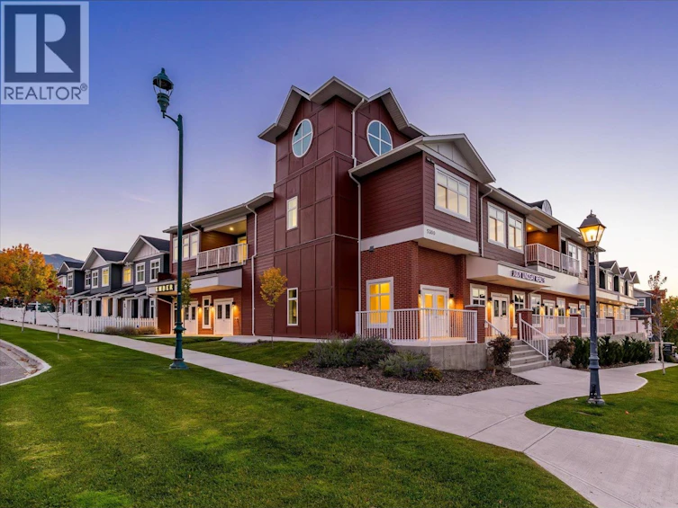 204-5300 Main Street, Kelowna, BC, V1W 0C1 - 2