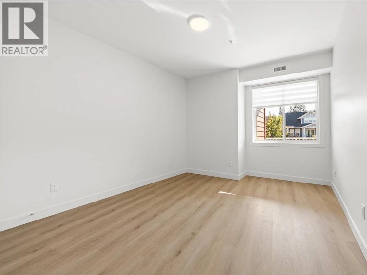 204-5300 Main Street, Kelowna, BC, V1W 0C1 - 33