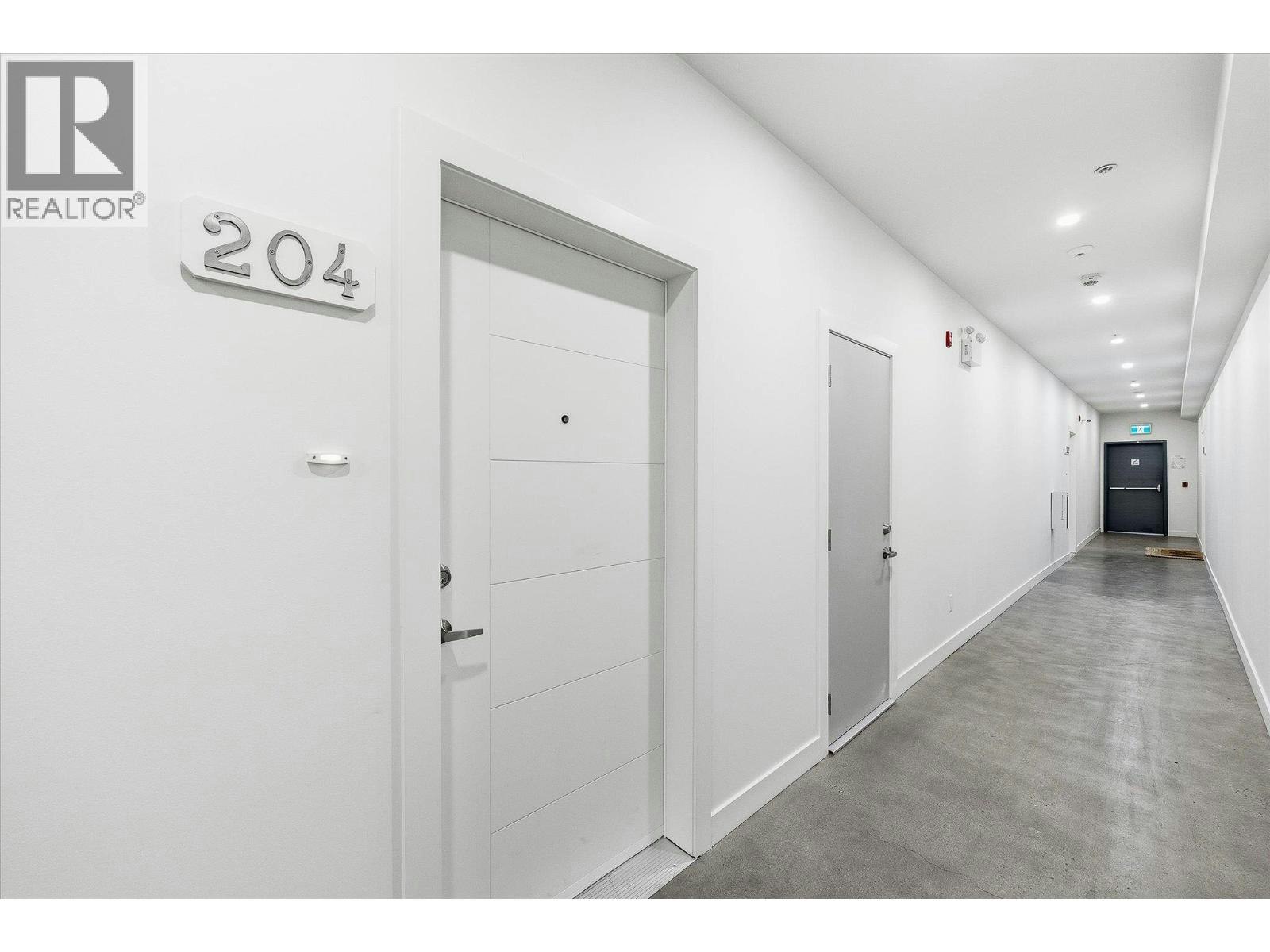 204-5300 Main Street - 3