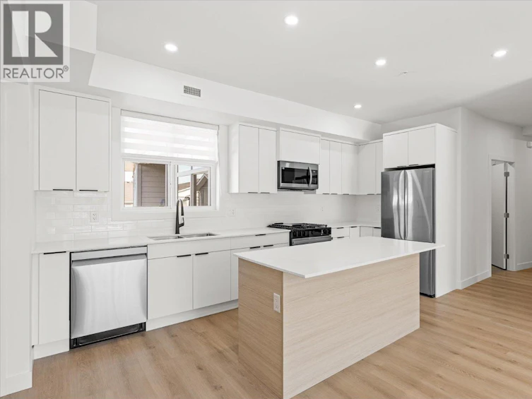 204-5300 Main Street, Kelowna, BC, V1W 0C1 - 10
