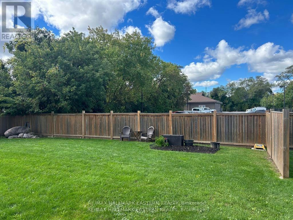 59 Leahys Lane, Peterborough, ON, K9H 2G9 - 12