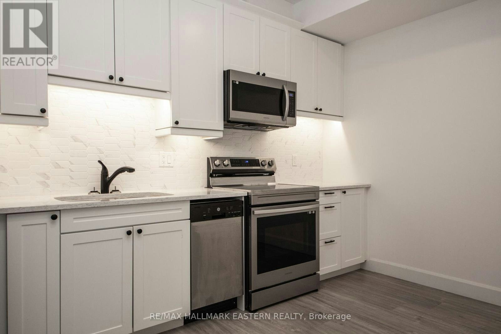59 Leahys Lane, Peterborough, ON, K9H 2G9 - 2