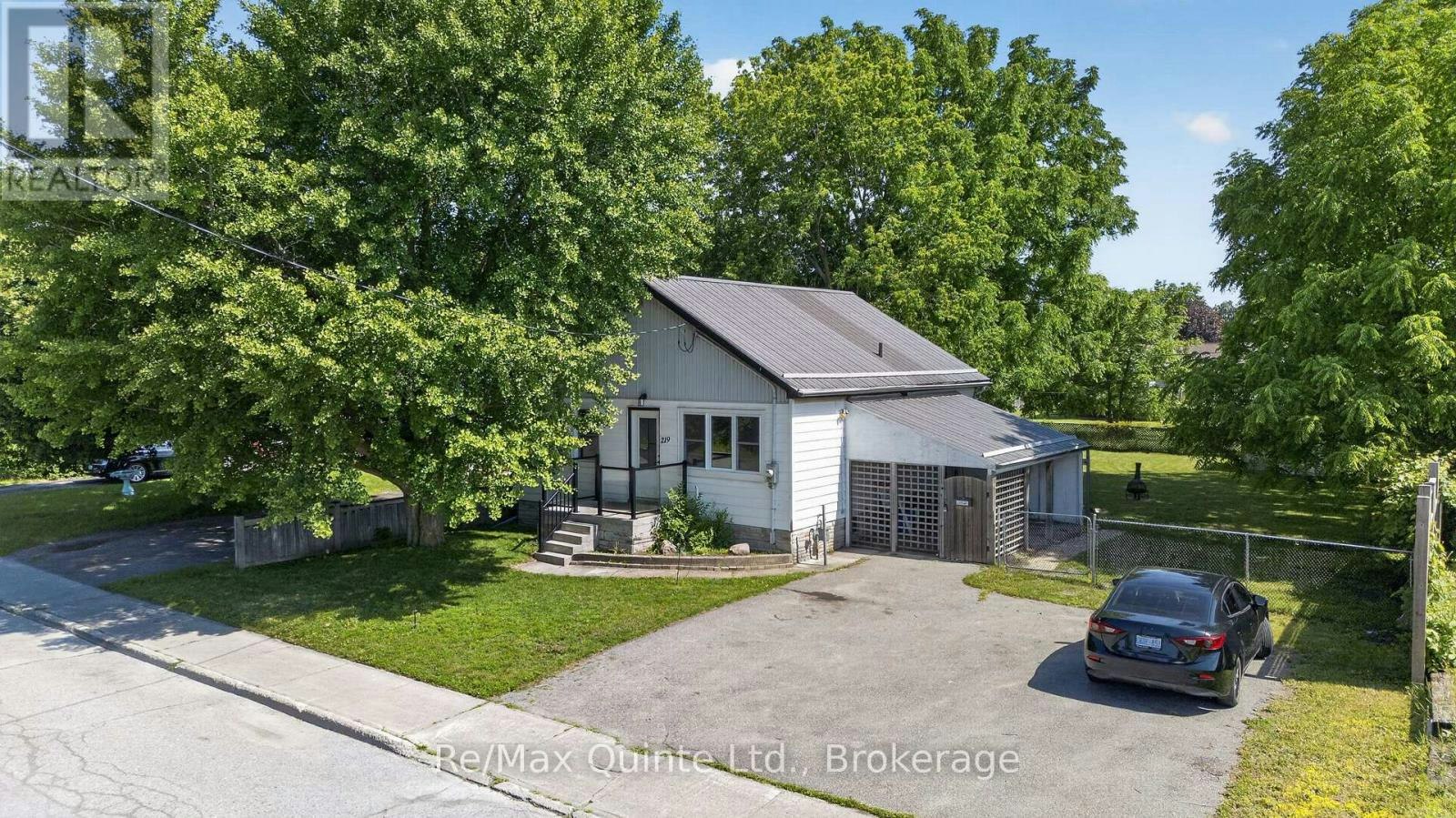219 Marmora Street, Quinte West, ON, K8V 2J8 - 2