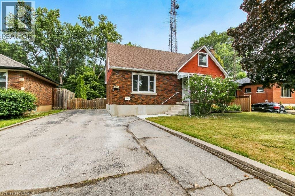25 Henry Street, Brantford, ON, N3R 1Z9
