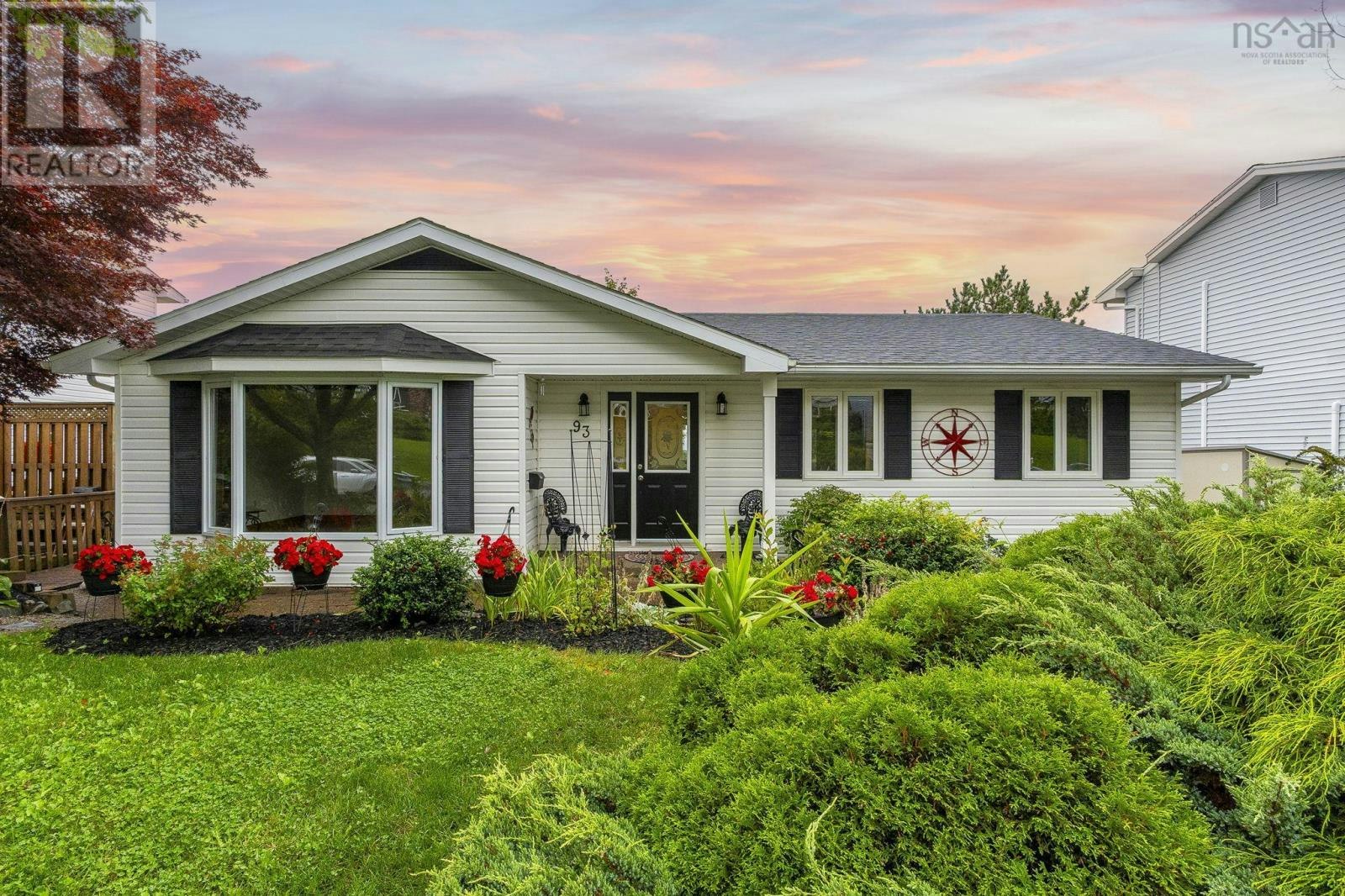 93 Regal Road, Dartmouth, NS, B2W 4E9