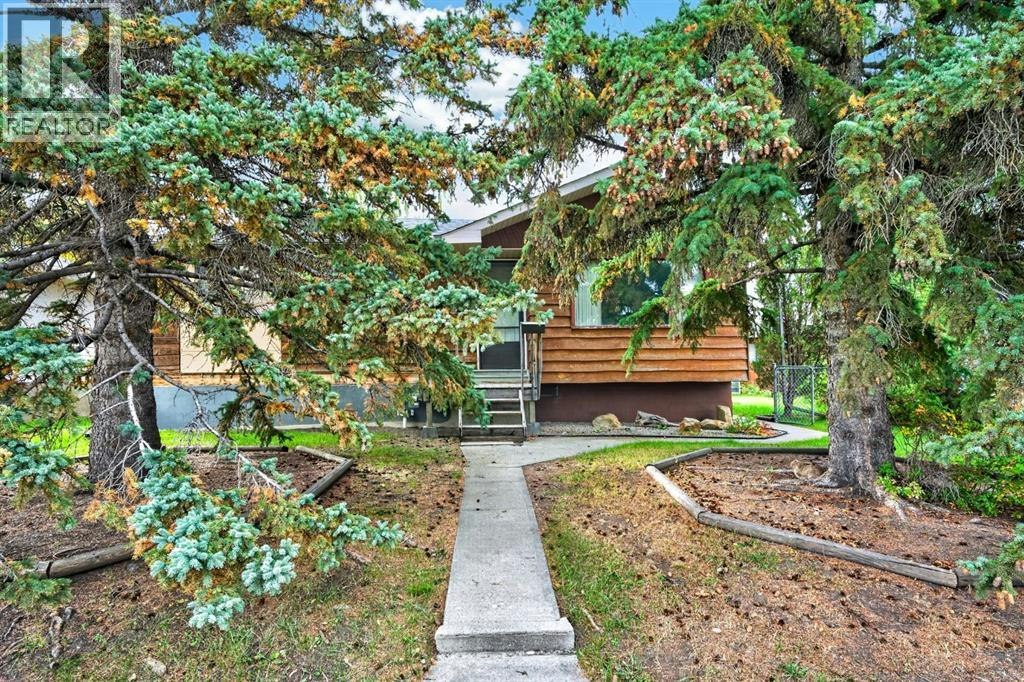 3723 Bow Anne Road NW, Calgary, AB, T3B 2T7