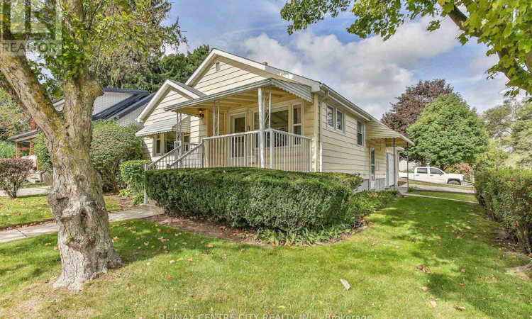 10 Concession Street E