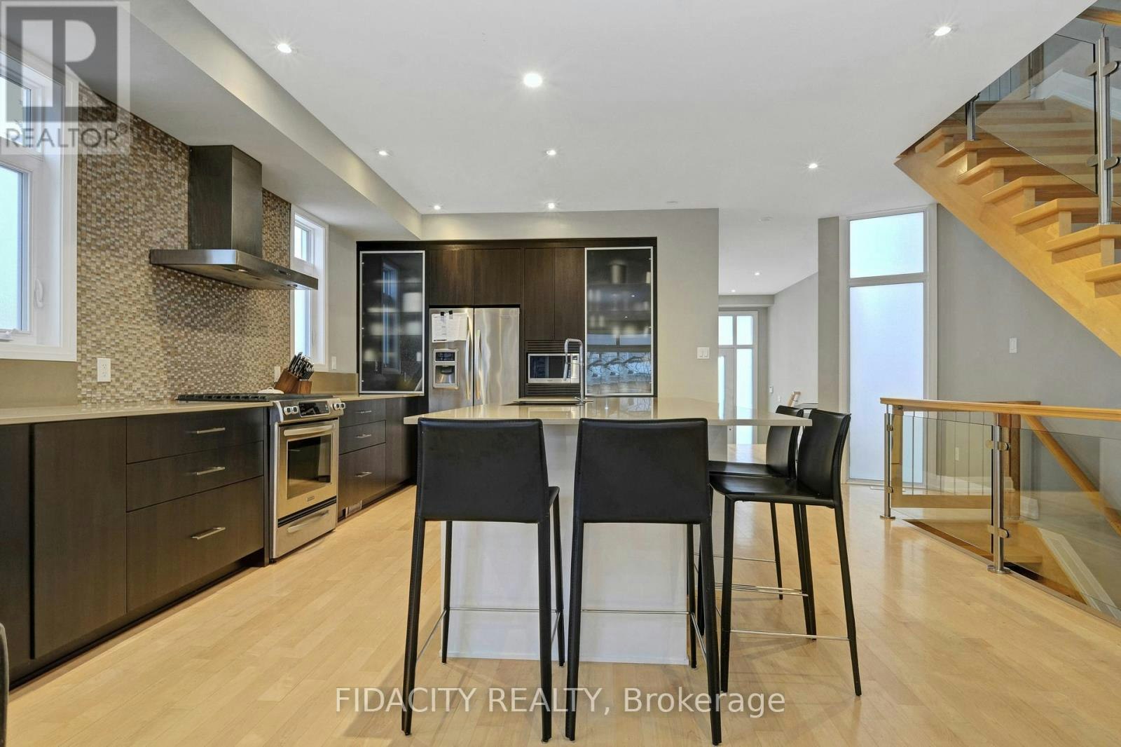376C Wilmont Avenue, Ottawa, ON, K2A 0B1 - 10
