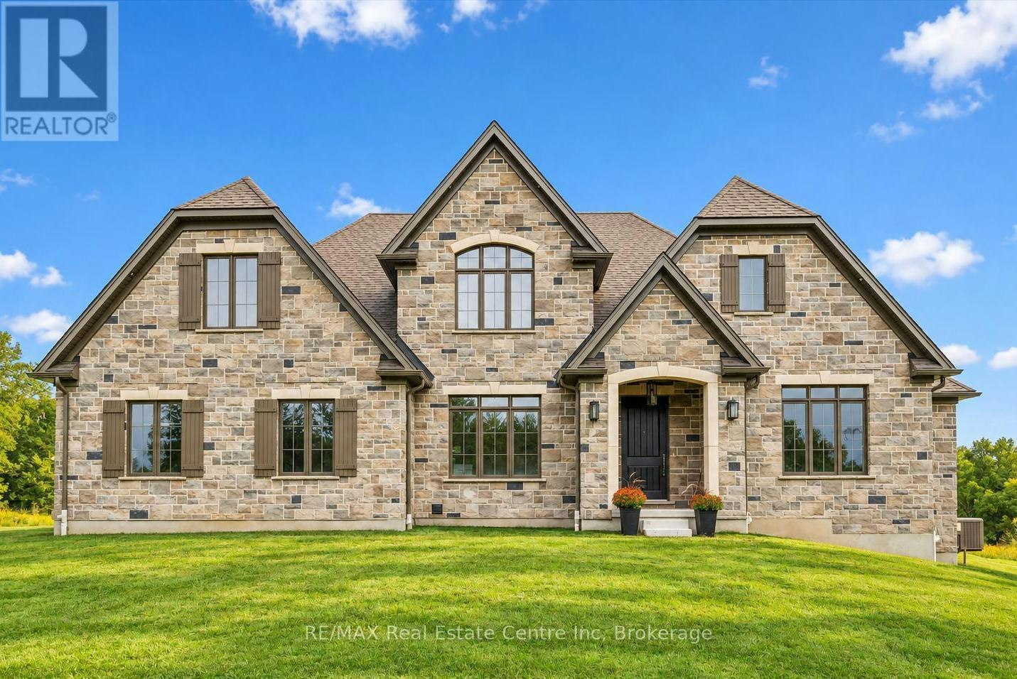 5 Prato Verde Lane, Hamilton, ON, N0B 2K0