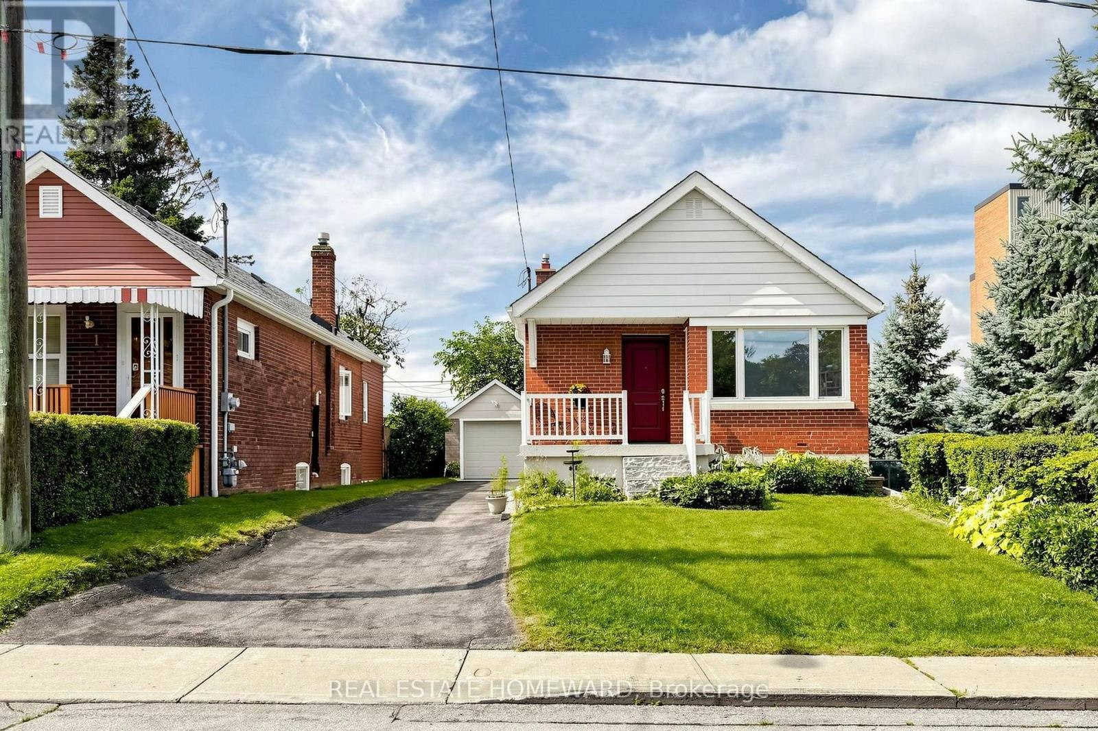 120 Pitt Avenue, Toronto, ON, M1L 2R6