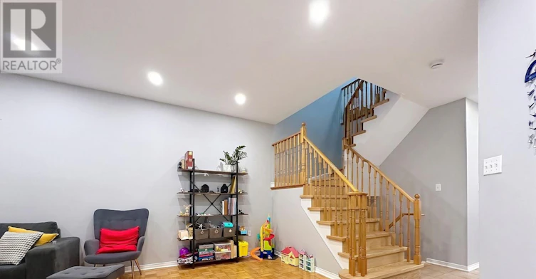 5 Bellagio Crescent, Vaughan, ON, L4K 5J9 - 5