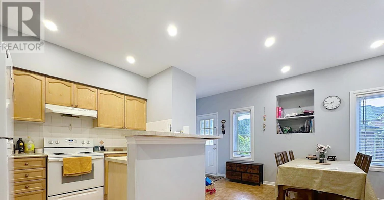 5 Bellagio Crescent, Vaughan, ON, L4K 5J9 - 6