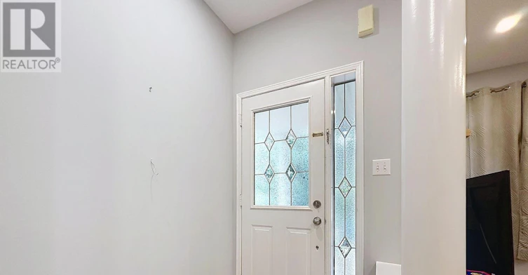 5 Bellagio Crescent, Vaughan, ON, L4K 5J9 - 2