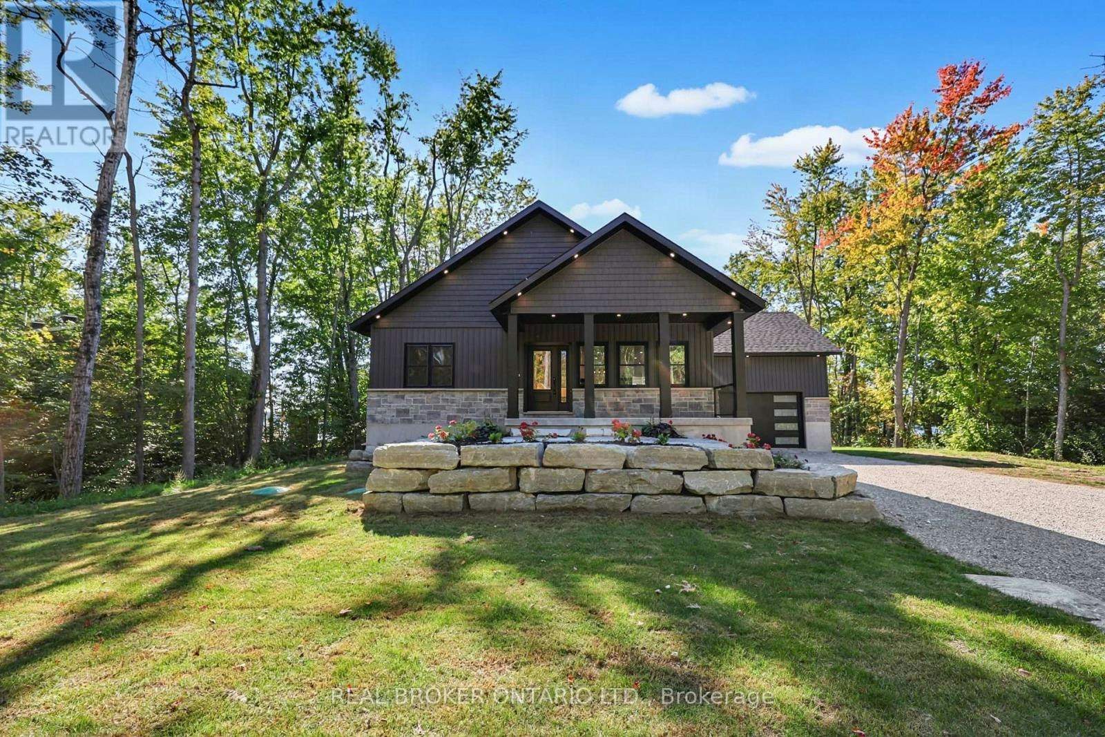 35 Young Street, Kawartha Lakes, ON, L0K 1W0