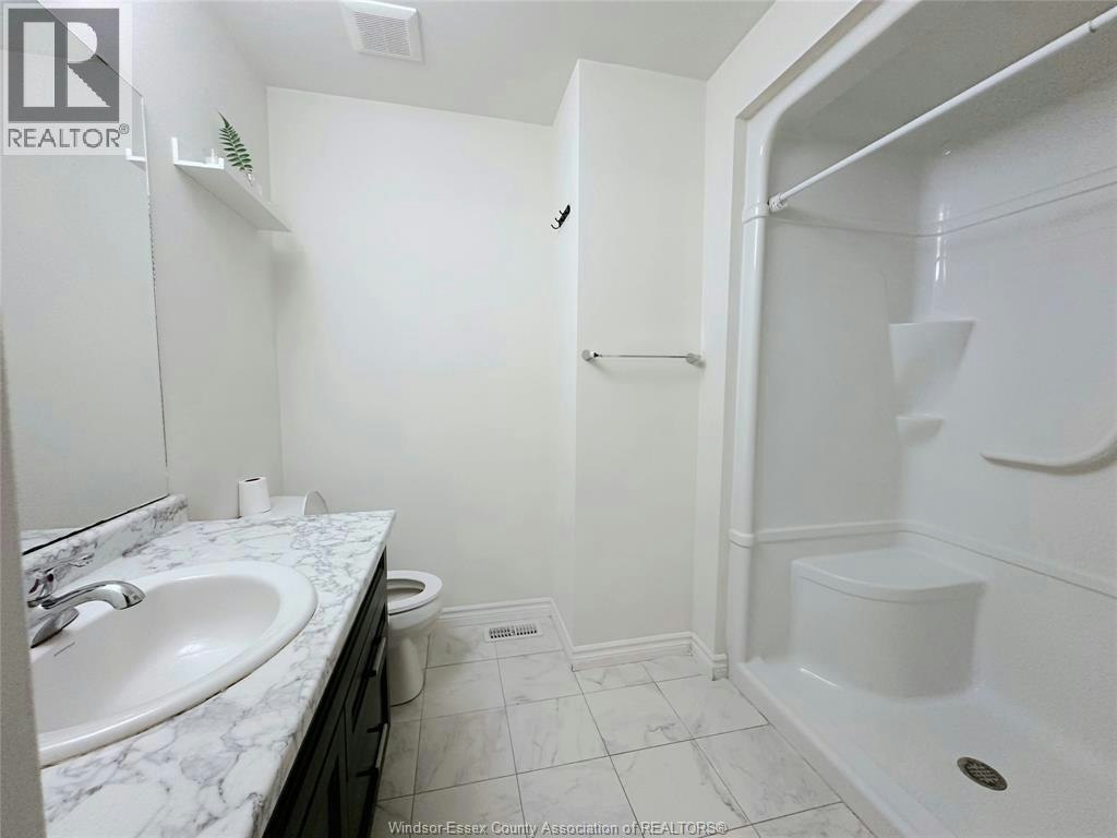 UPPER-1076 Lublin Avenue, Windsor, ON, N8P 0E5 - 7