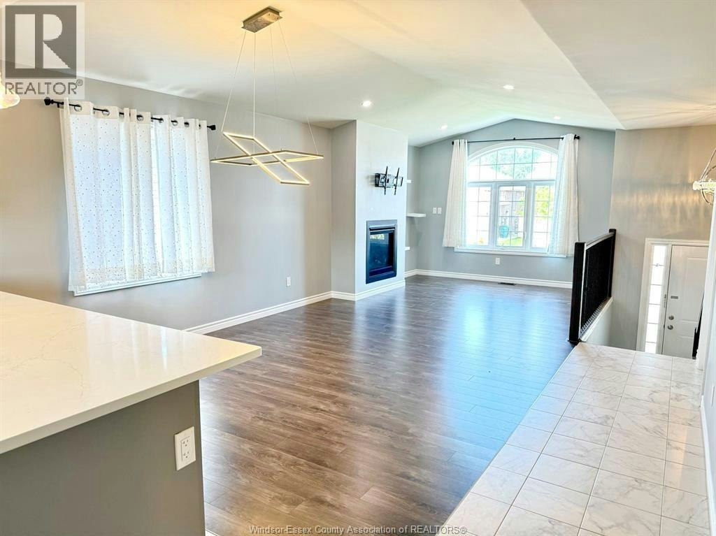 UPPER-1076 Lublin Avenue, Windsor, ON, N8P 0E5 - 3