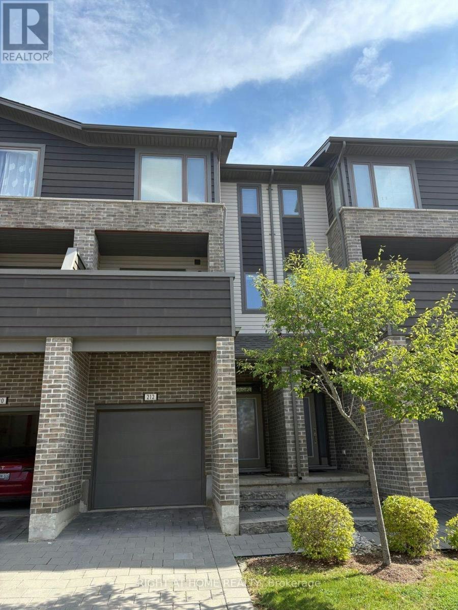 212-1960 Dalmagarry Road, London, ON, N6G 0T8