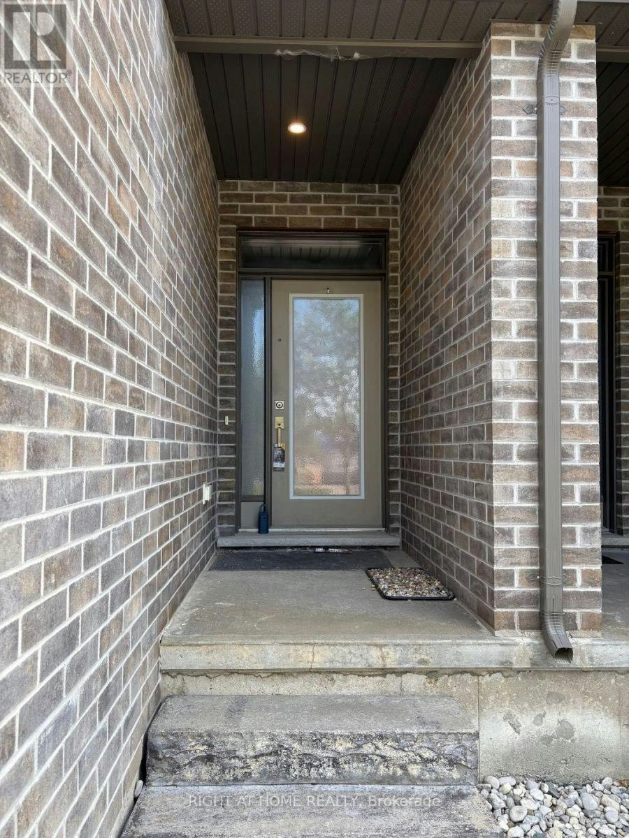 212-1960 Dalmagarry Road, London, ON, N6G 0T8 - 4