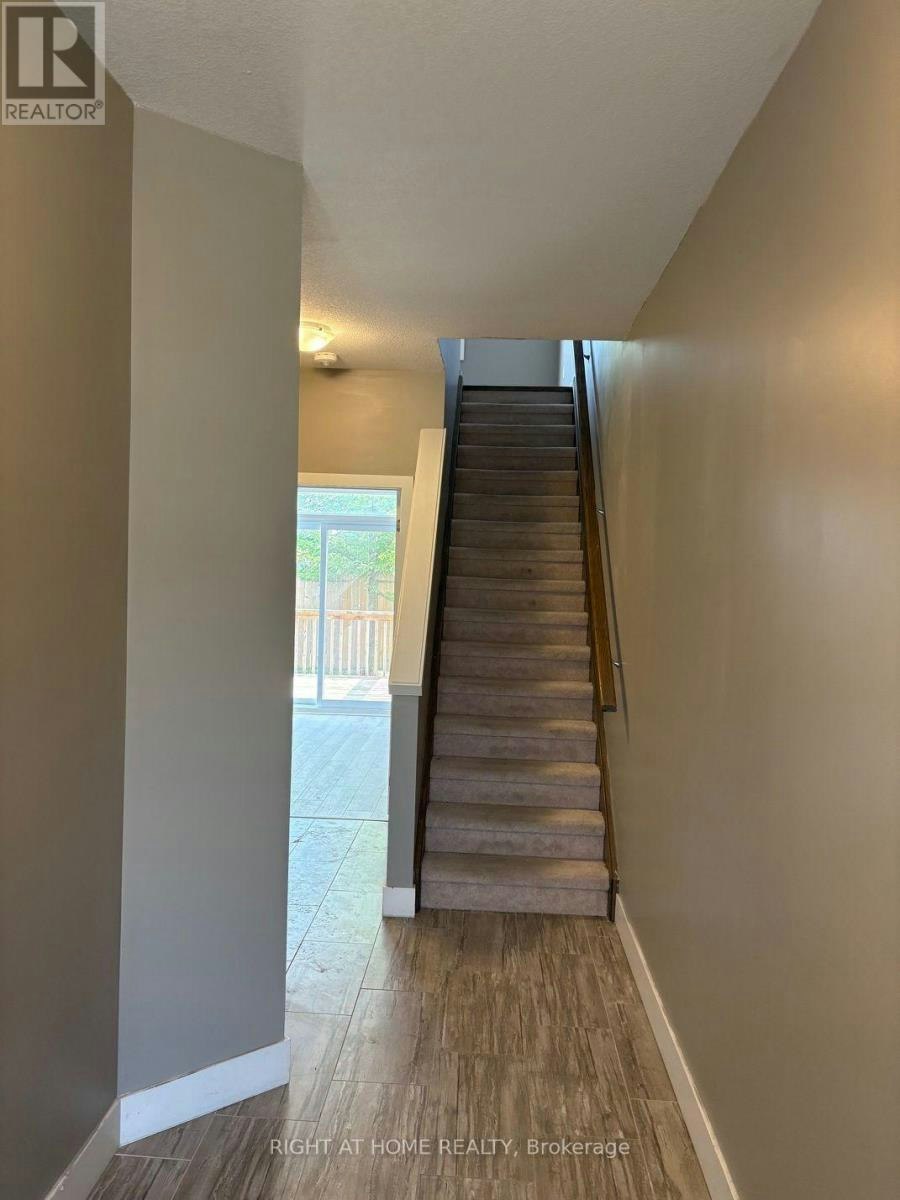 212-1960 Dalmagarry Road, London, ON, N6G 0T8 - 5