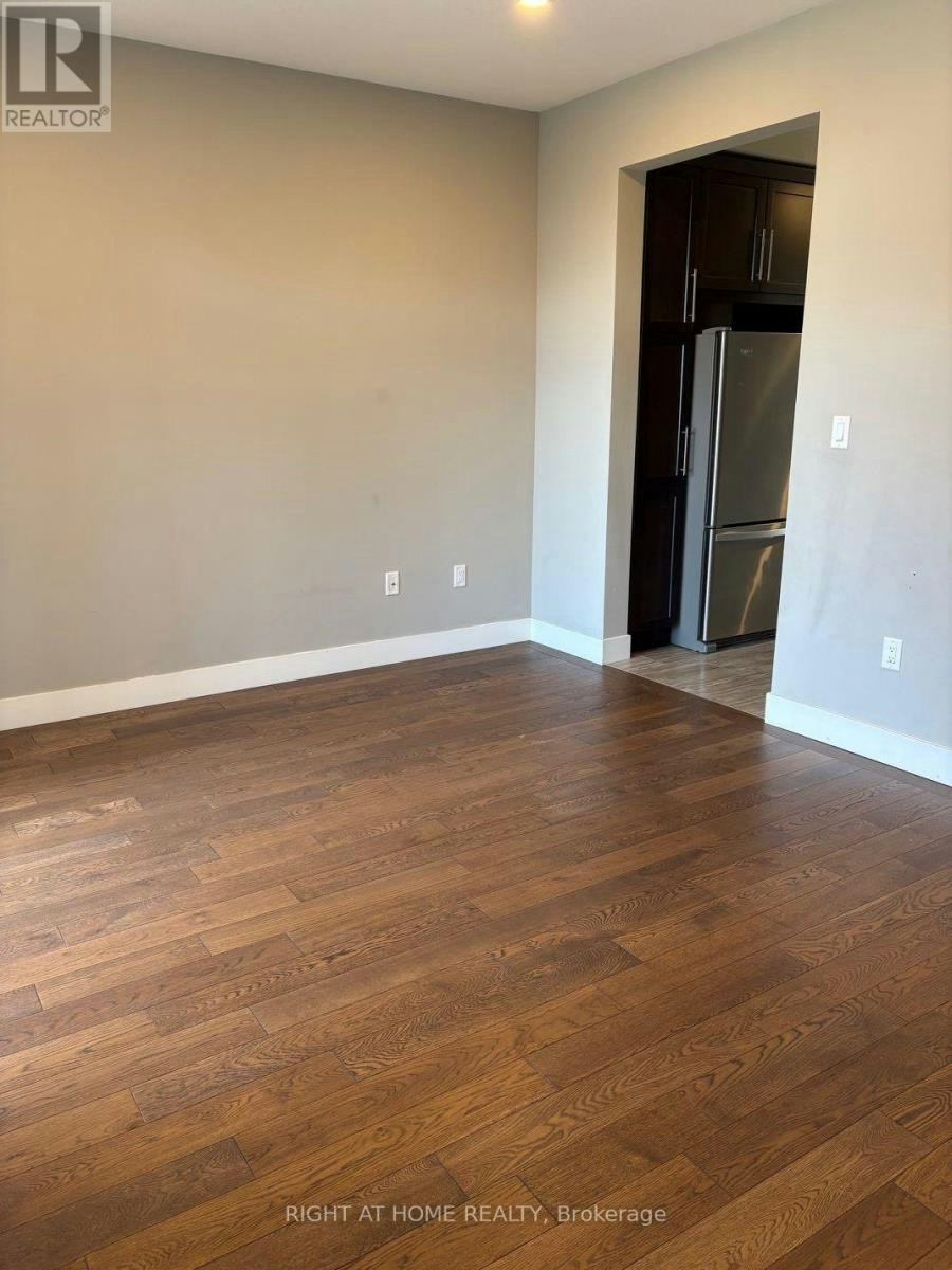 212-1960 Dalmagarry Road, London, ON, N6G 0T8 - 12