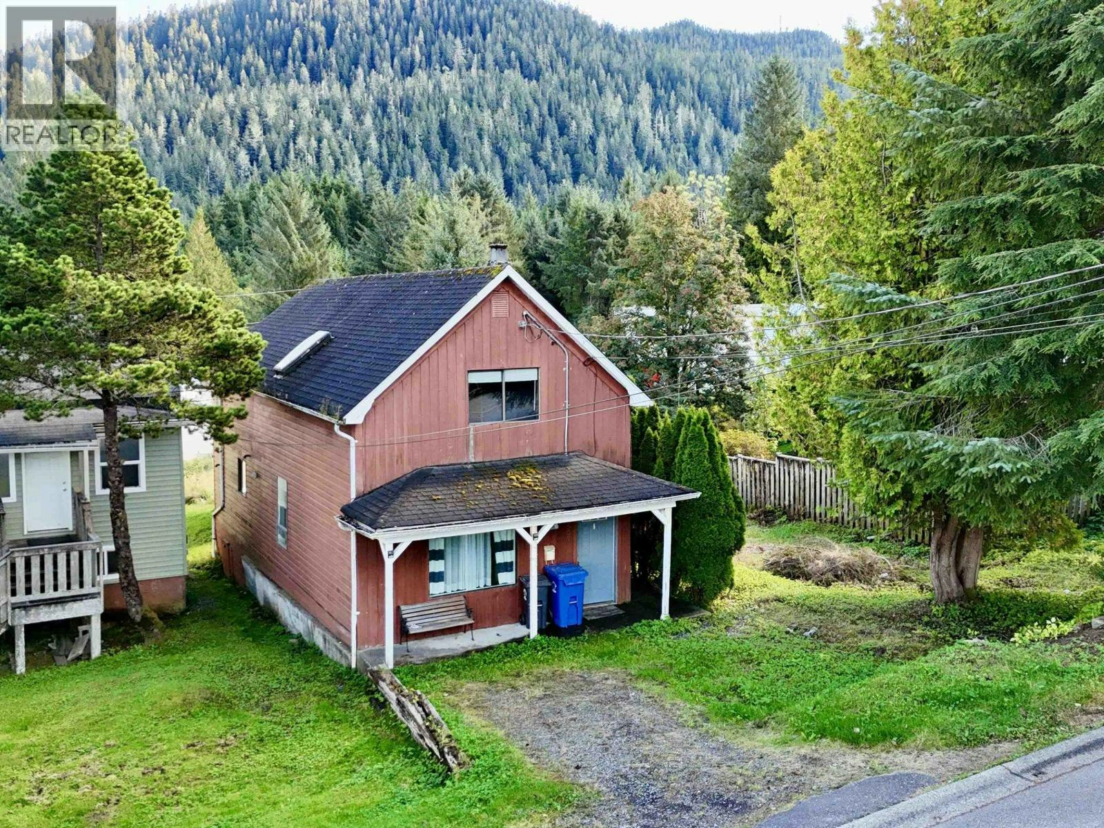 537 W 9th Avenue, Prince Rupert, BC, V8J 2S9