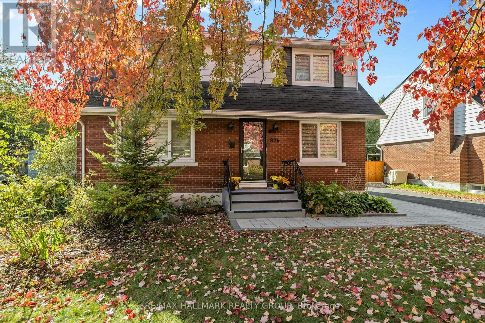 826 Colson Avenue, Ottawa, ON, K1G 1R7