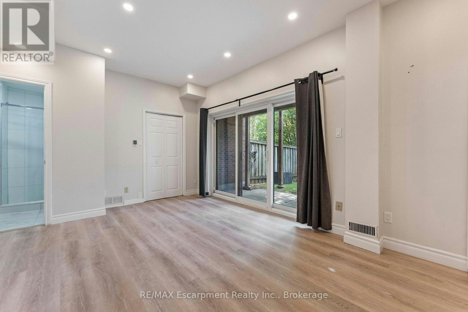 9-1160 Walden Circle, Mississauga, ON, L5J 4J9 - 8