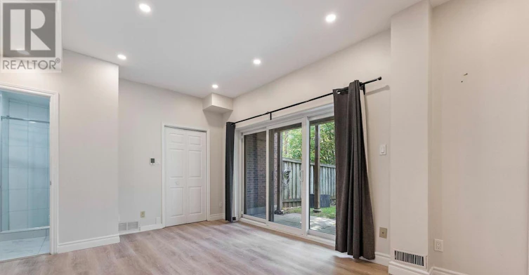 9-1160 Walden Circle, Mississauga, ON, L5J 4J9 - 8