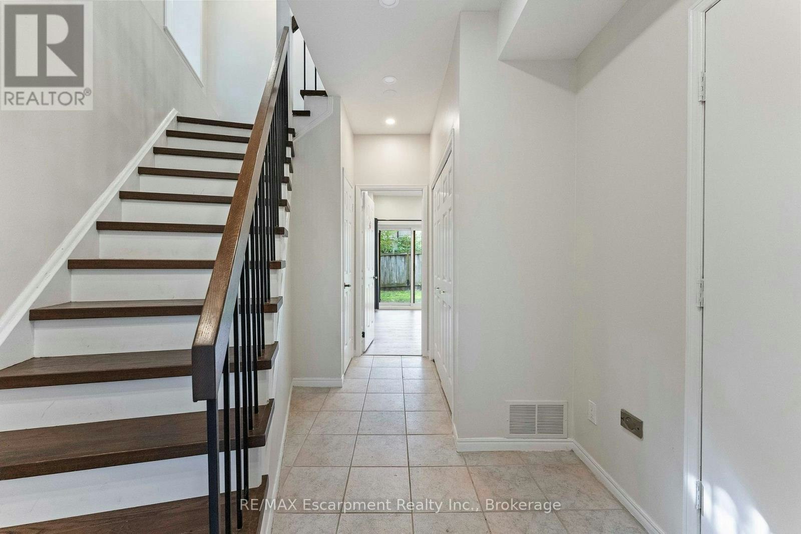 9-1160 Walden Circle, Mississauga, ON, L5J 4J9 - 5