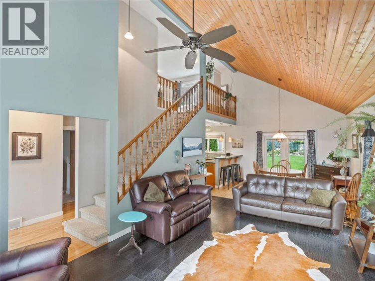 2653 Sunset Drive, Kamloops, BC, V2C 4K4 - 3
