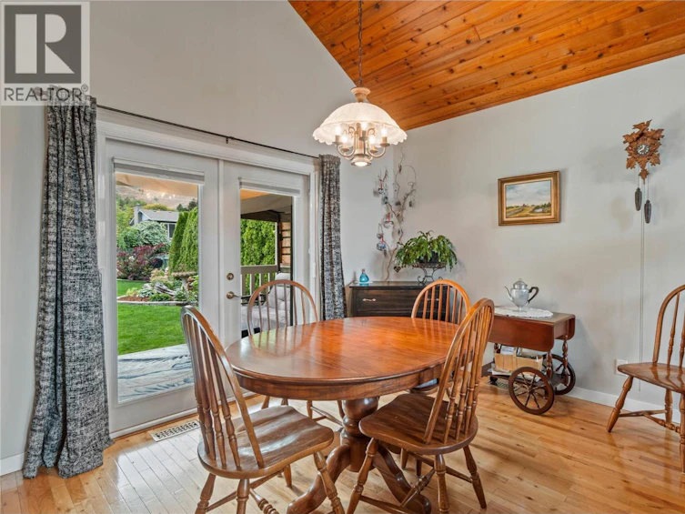 2653 Sunset Drive, Kamloops, BC, V2C 4K4 - 7