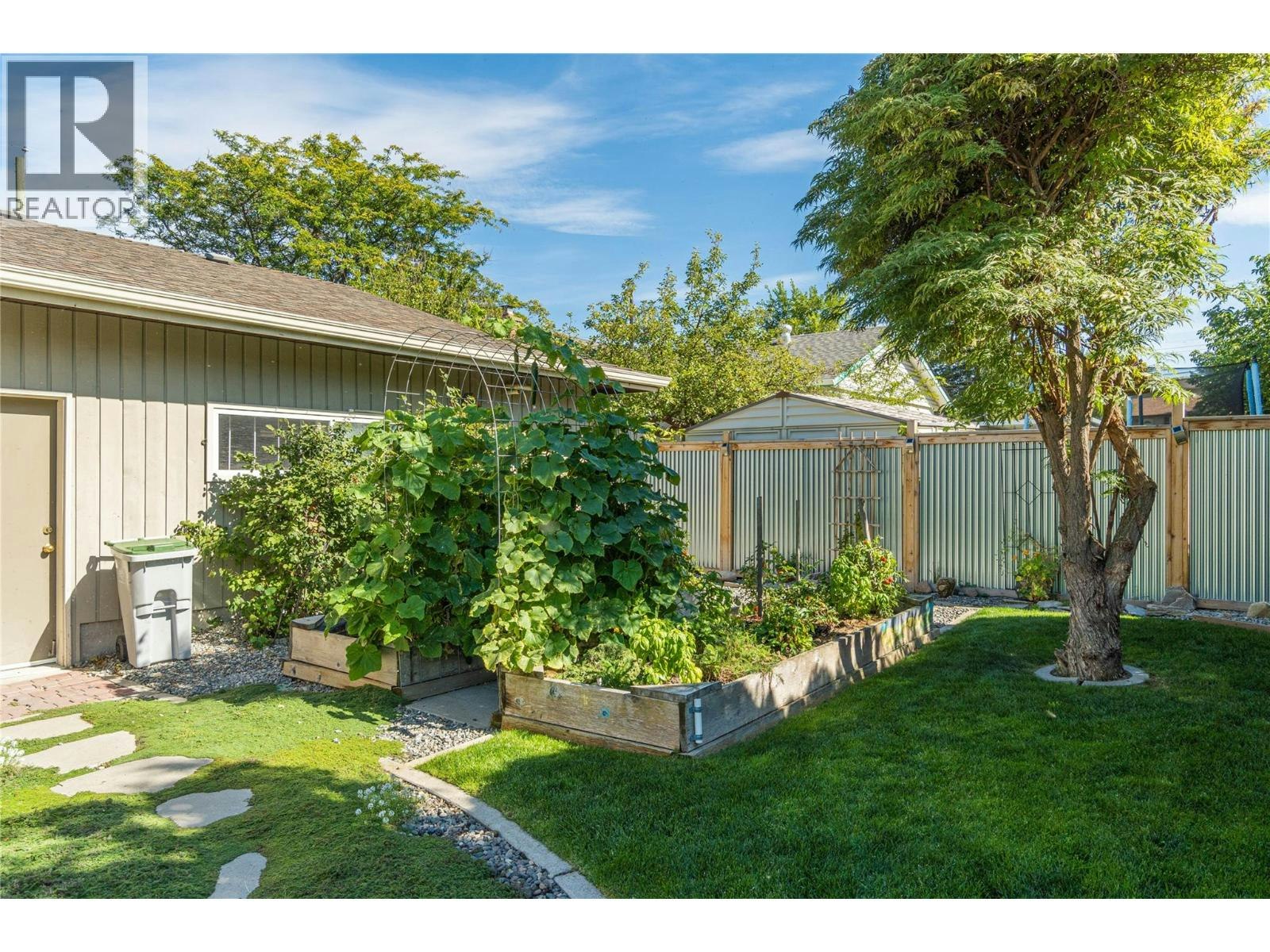 2653 Sunset Drive, Kamloops, BC, V2C 4K4 - 22