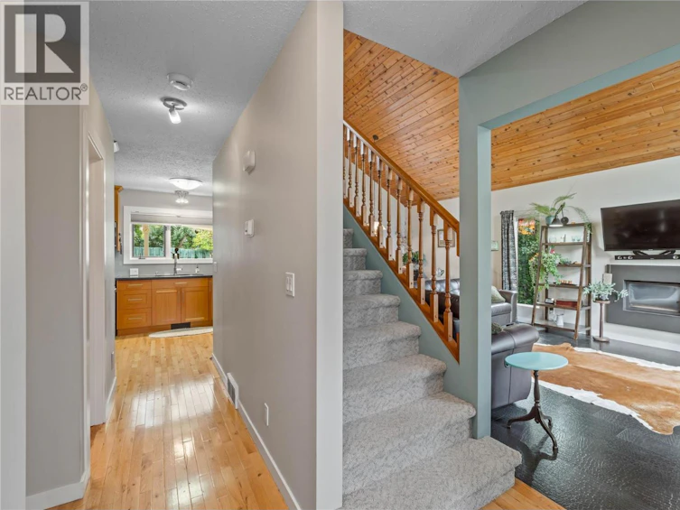 2653 Sunset Drive, Kamloops, BC, V2C 4K4 - 11